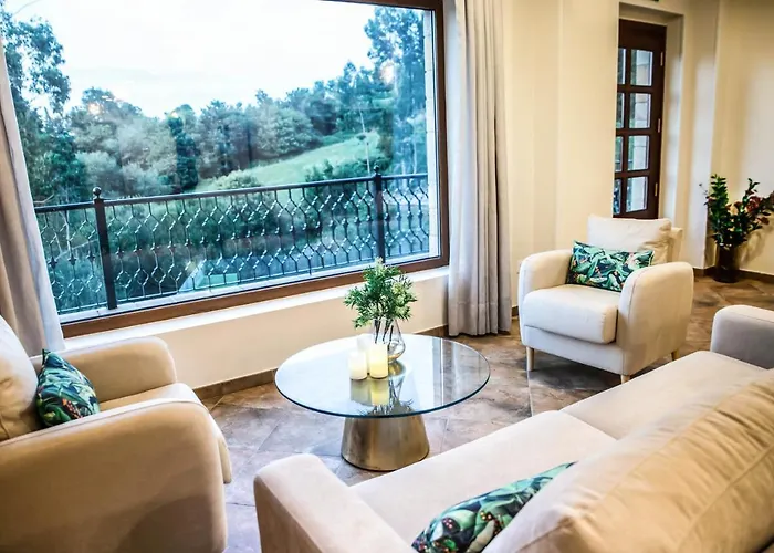 Penas Blancas Hotel *